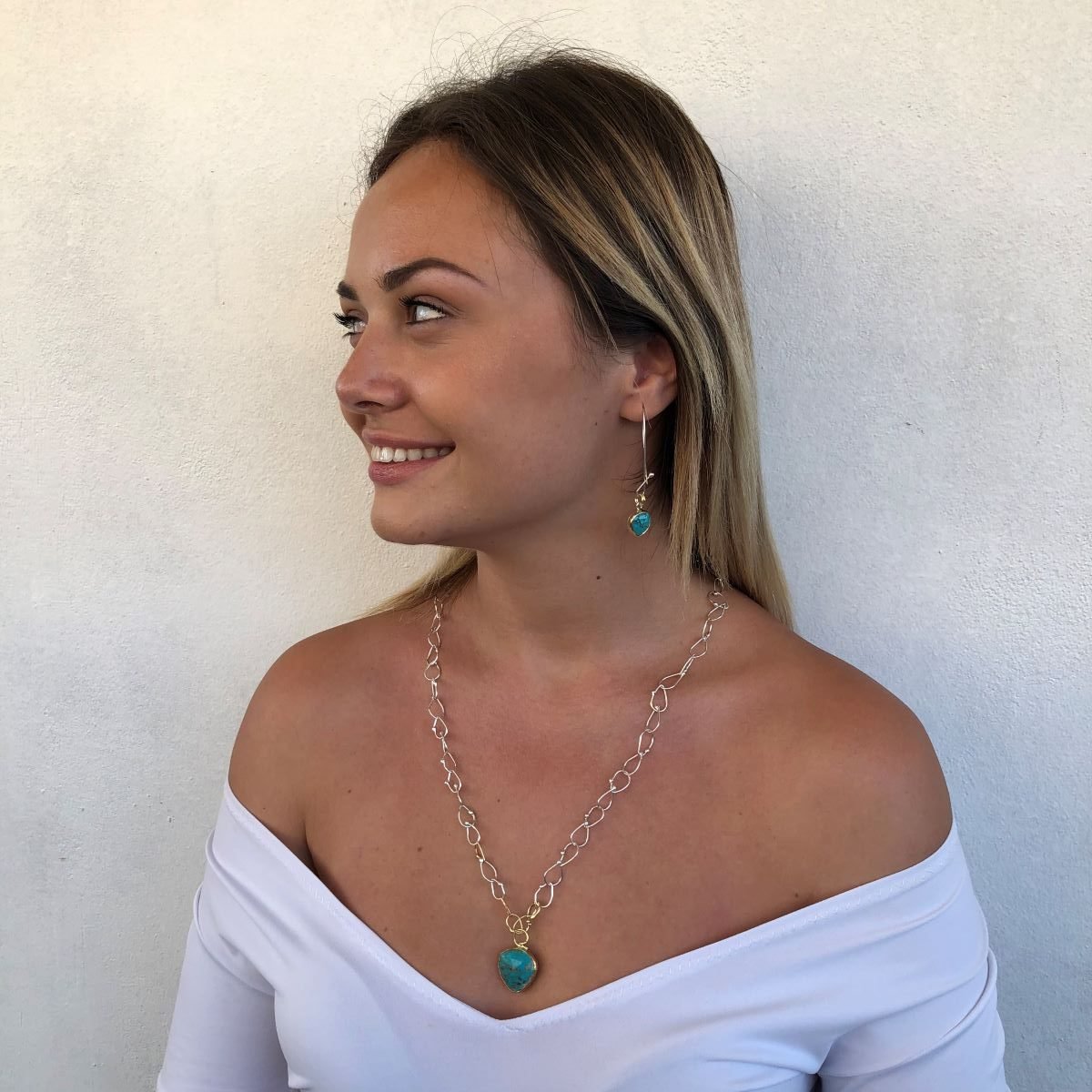 Versatile Turquoise Tourmaline Gold-Silver Pendant - Image 2