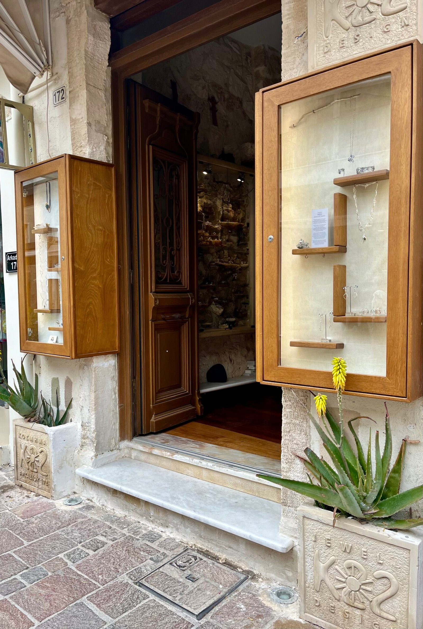 K22 Jewellery Design Shop Entrance Side View
