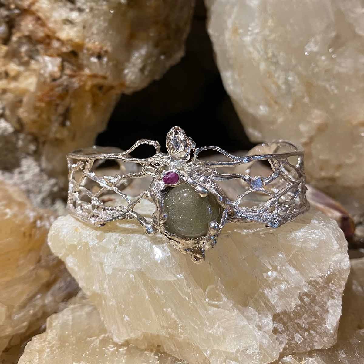 Butterfly Quartz Organic Bracelet - Image 2
