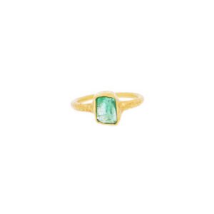 Hammered Emerald 22K Gold Ring